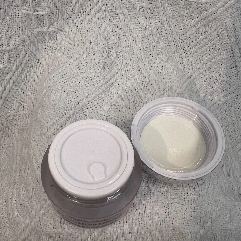 MARC JACOBS Youthquake Coconut Crème Glycolic Facial Masque NEW, 15mL - Picture 5 of 5